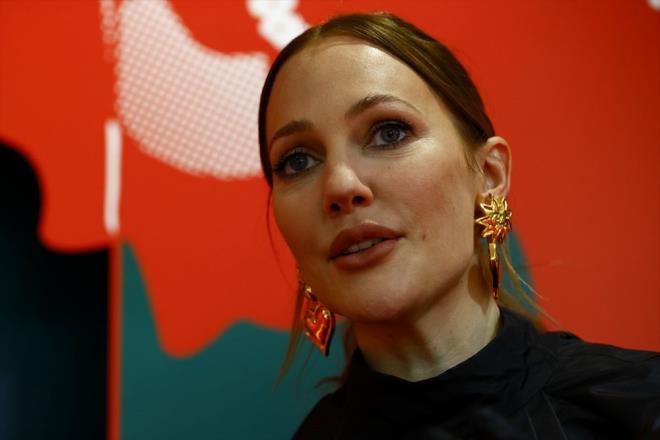 ekimlerin Grcistan snrlar yaknnda gerekletiini anlatan Uzerli, ekim sresince doayla birletiini belirtti. Meryem Uzerli, "Burada inanlmaz bir doayla karlatk. Filmin baz yerleri, 3 bin metre ykseklikteki bir dan tepesinde ekildi. Bazen bulutlar ayaklarmzn altnda gryorduk. ehir hayatna tekrardan nasl alacam bir an dnmeye balamtm." ifadelerini kulland.