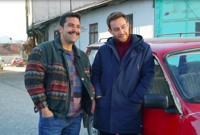 Dizi, bozkrda hayallerinin peinden koan ve tm engellere ramen imkansz baarmaya alan 3 kuzenin hikayesini konu alyor. Yazd tm hikayelerde bozkr ve bu corafyada yaayan insanlar samimi bir dille eserlerine yanstan ?Bozkrn kalemi? Mustafa ifti?nin gn yzne kmam yklerinden esinlenilerek senaryolatrlyor.