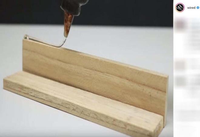 Bunun iin bir tutkal yeterli.