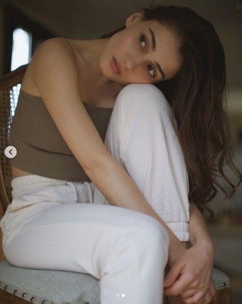 ''Veya esprisi yaplrsa ok gldm bir konuydu. Samimi bir ekilde yapldnda hala yle. Bunun son zamanlarda ok sk ve acmaszca yaplyor olmasnn sebebi, hepimizin sosyal medyada fazla ulalabilir olmas ve insanlarn kiisel mutsuzluklar sanrm.''