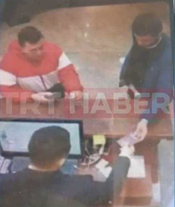 Soruturmann gemii  <br>  Soruturma kapsamnda, bugne kadar haklarnda yakalama karar verilen 82 pheliden 78'i gzaltna alnmt. Gzaltna alnan phelilerden Faruk Fatih zer'in aabeyi Gven zer ile kardei Serap zer'in de aralarnda bulunduu 6's tutuklanm, 35'i adli kontrol artyla olmak zere dier phelilerin tamam serbest braklmt. Thodex'in kurucusu ve yneticisi Faruk Fatih zer'in de arasnda bulunduu firari 4 zanlnn yakalanmas iin almalar devam ediyor.