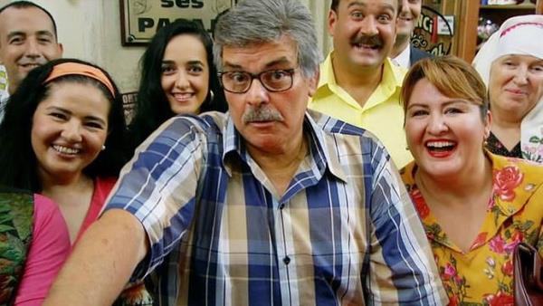 Dizinin Eyll aynda gnlk blmlerle izleyicisine ulamay planladn belirten Altunta, "Birol Gven imzal Seksenler'in yaz boyu haftalk dizi olarak yaynlanmas gndemde...