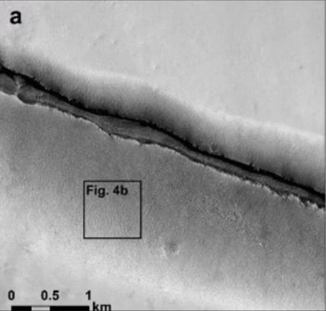 DAHA NCE MARS'IN VOLKANK OLARAK AKTF OLABLECENE DAR HBR KANIT BULUNAMAMITI    Daha nce Kzl Gezegendeki volkanik faaliyetlerin 3 ile 4 milyar yl, daha ufak jeolojik patlamalarn ise 3 milyon yl nce meydana geldii dnlyordu. imdiye kadar, Mars'n hala volkanik olarak aktif olabileceini gsteren hibir kant yoktu.