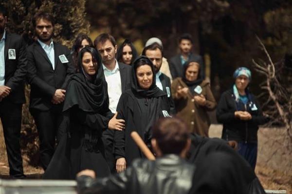 Cumali'nin ldrd Karaca ve Celasun iin cenaze treni yapld. ukurlular gen yata kaybettikleri Karaca ve Celasun'u sonsuzlua uurladlar.