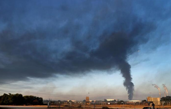 Sabahn erken saatlerinde saldrdlar<br>  srail sava uaklar, sabahn erken saatlerinde, Gazze'deki Filistin direni glerine ait gvenlik merkezleri ve polis karargahlarna iddetli saldrlar dzenledi.