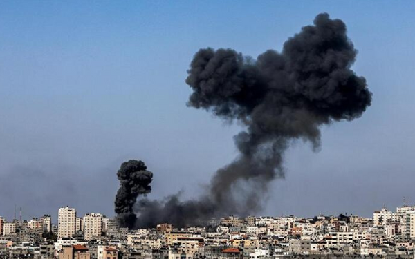 Hamas'n aklamasnda "Bassem Issa'nn yanndaki kardeleri ve kutsal savalardan bir ksmyla birlikte ehit edildii." ifadeleri yer ald.