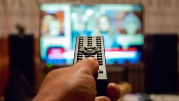 Dizi sektrnde hareketli zamanlar devam ediyor. Yaz sezonuna hazr yeni dizilerin fragmanlar televizyon ekranlarnda dnmeye balad. Getiimiz sezonlardan bu yana yaymlanan ve artk televizyon macerasnda sona gelen yapmlar ise yava yava nokta koyuyorlar.