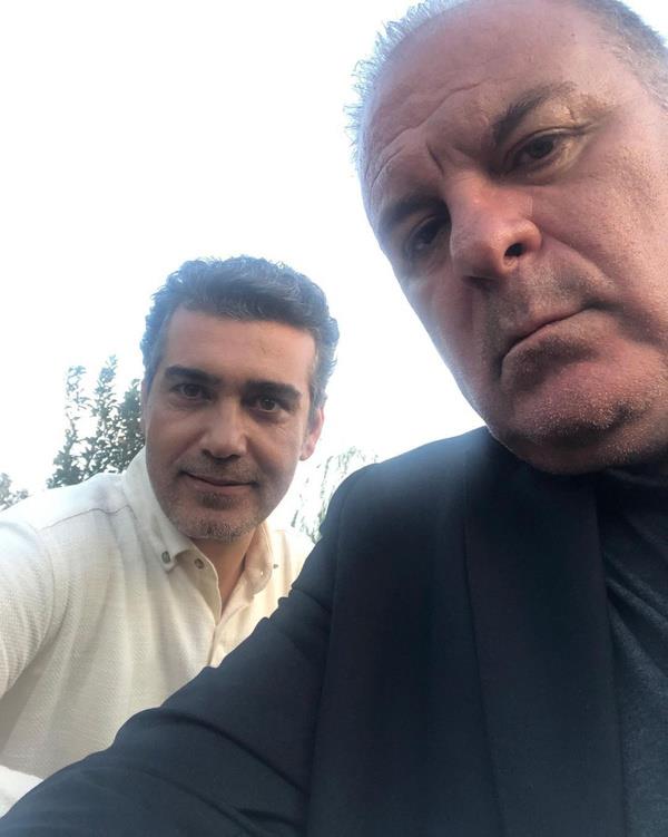 Burak Sergen 12 Nisan pazartesi gn apar topar hastaneye kaldrlm, solunum gl ektii iin youn bakma alnan usta oyuncuya korona tehisi konulmutu. Hastanedeki ilk tedavisi baarl olmayan nl oyuncu daha sonra youn bakma alnmt.