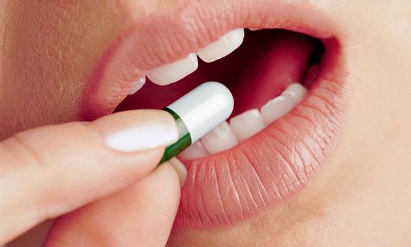 Yaygn anksiyete bozukluu olanlar: Kiiler yaadklar durumla uygun olmayacak ekilde srekli endielidirler. Endie konular, para, i, salk ve aile ile ilgili olabilir. Genellikle en olumsuz sonucu dnrler. Bu dnceler iin ortada bir sebep olmas gerekmez. Kayg dnceleri en az 6 ay boyunca devam etmektedir.