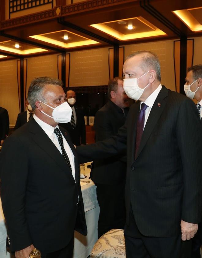 Kabulde Beikta Kulb Bakan Ahmet Nur ebi ve teknik direktr Sergen Yaln da yer ald.