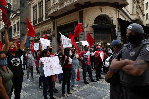 almann yazarlar, "Kaytl lmlerden demografiye, corafyaya ve hareketlilie kadar 121 deikenle ilgili bilinen verileri kullanarak, saylarn eksik olduu boluklar doldurmamz salayan bir korelasyon modeli oluturduk. Bununla birlikte, belirtilen ayn nedenlerden tr, birok lke ar lmler iin gvenilir rakamlar salanamamaktadr? ifadelerini kulland.