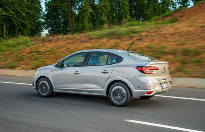 FYAT LSTES BELL OLDU  Renault Mais Genel Mdr Berk ada, Renault Taliant?n ilk kez Trkiye?de sata sunulmasnn nemine iaret ederek, "Trkiye, Renault Grubu iin ok byk bir nem tayor. 2021 ilk eyrek itibaryla lkemiz, grubun kresel apta en byk 7?nci pazar konumunda bulunuyor. Renault Taliant modeli iin Trk tketicisinin nceliklendirilmesi, bu nemin gstergesi niteliinde." ifadelerini kulland.