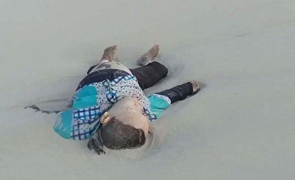 BM gmenlik dairesinden bir szc, kurbanlarn Libya'dan ne zaman yola ktklarnn ve gemilerine ne olduuna dair net bir bilgi bulunmadnn altn izdi.