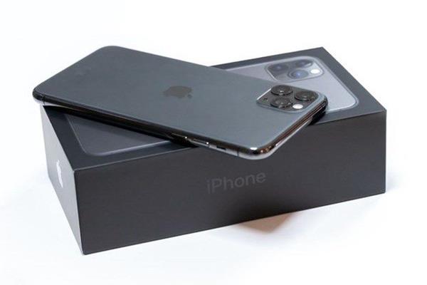 Yenilenme hznn artmas grnt kalitesiyle birlikte enerji sarfiyatn da artryor. Samsung'un yeni nesil LTPO ekran panelleri ise 1 Hz'ye kadar dp ardndan 120 Hz'ye kabiliyor.