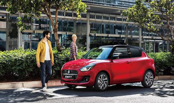 SUZUK <br>  SWIFT HBRT 1.2 GL Techno CVT (Tek Renk) Otomatik Benzinli aracn liste fiyat 226 bin 900 lira olarak aklanrken , aracn kampanyal fiyat 216 bin 900 TL oldu.