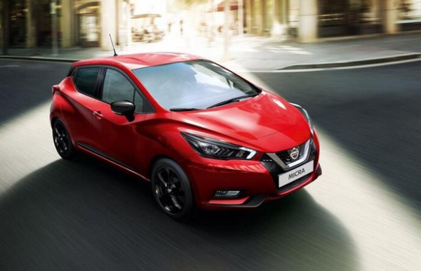 NISSAN <br>  Nissan Micra 1.0 IG-T 100 dz vites Visia'nn fiyat ise 204 bin 400 lira olarak belirlendi. Yeni Juke 1.0 DIG-T 115 Dz Vites Tekna'nn fiyat ise 231 bin 300 TL oldu.