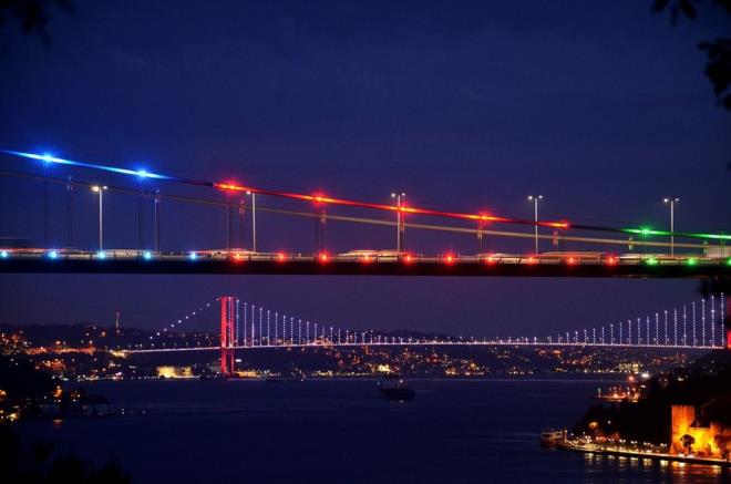 Aydnlatmann sabah saatlerine kadar srecei kaydedildi.