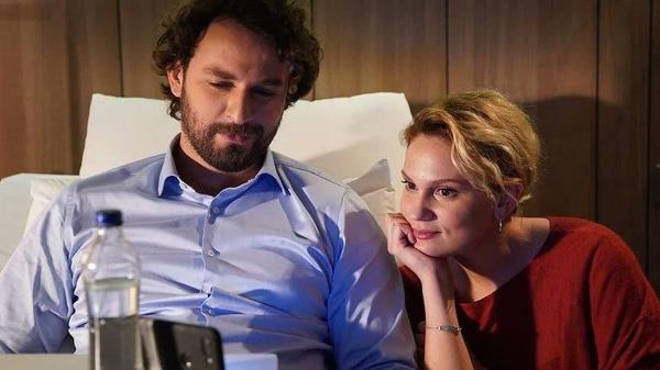 Han, nci'yi aile olmak, ocuk yapmalar iin ikna etmeye alrken Masumlar Apartman'nda ters ke bir durum yaanyor.