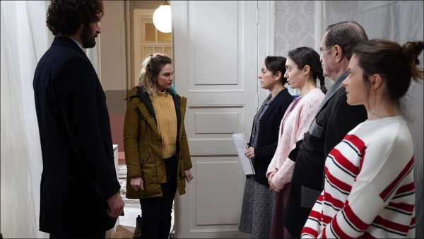 Dizinin ilk bandan beri Birkan Sokullu'nun hayat verdii Han karakterinin korktuu bana geliyor. Naci'yi kazan dairesinde tutmas ortaya knca Farah Zeynep Abdullah'n oynad nci'nin bu durumu renmesiyle iler karyor.