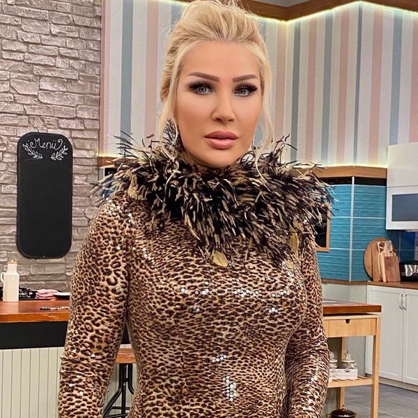 nl arkcya gelen mesajlardan bazlar ise yleydi:''Estetik ameliyatlar Seda ablaya yetmedi, bir de filtreden geirmi.''