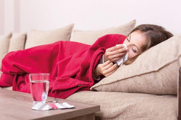 Souk algnl srasnda retilen baklk hcreleri...  <br>  Aratrmaclar, corona virs yenen kiilerden alnan kan rneklerinde, souk algnl srasnda retilen, hastalklar 'hatrlayan' ve tehdit geri dnerse tekrar harekete geirilen yksek dzeyde baklk hcreleri tespit etti.