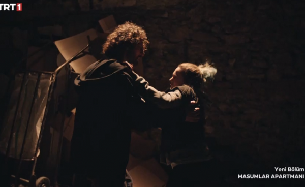 Han'n karanlk yzn gren nci ise nikah yzn att. Han'n gitmemesi iin yalvard nci ona tokatlar atarak eini terk etti.