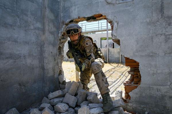 Astsubay avu Su Yldz, ocukluundan itibaren jandarma olmay hayal ettiini, 3 yl nce bu hayalini geree dntrdn anlatt.