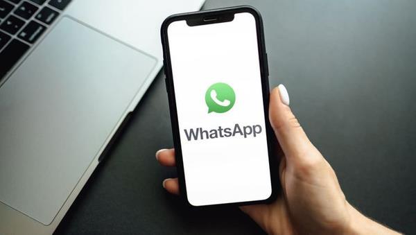 24 saatin ardndan yok olan WhatsApp mesajlar zelliiyle zerinde almalar yapan irket kullanclar artmaya hazrlanyor.