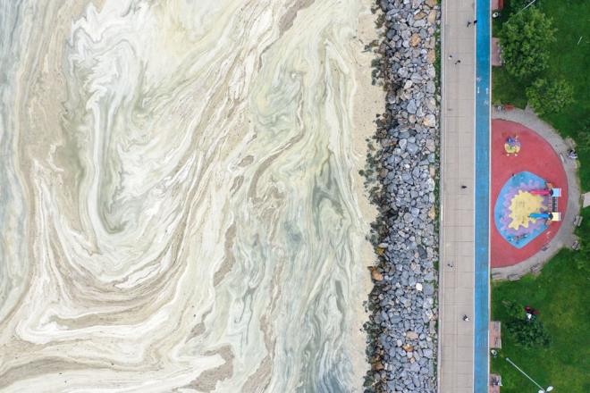 Bozolu, atk su artma tesislerinin salam bir ekilde denetlenmesi ve doru bir ekilde iletilmesi gerektiini ifade ederek unlar kaydetti:    "Ne yazk ki lkemizde atk su artma tesisleri gz ard ediliyor. lkemizde ime su artma tesisine bir hassasiyet vardr; nk musluumuzdan akan su herkesin nne gelen bir mesele. Ama atk su artma tesisleri kentten uzaklatktan sonra vatandalarmz grmyor ve dikkate almyor. Hibir ey iin ge deil."