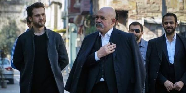 Final blmne Ercan Kesal, Dilan iek Deniz, Mustafa stnda ve ner Erkan konuk oldu. Daha sonraki sahnede ise bugne kadar ukur'da rol alm ve aileden karakterler yeniden ekrana geldi.