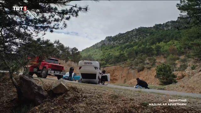 MASUMLAR APARTMANI YEN BLMDE NELER OLDU? MASUMLAR APARTMANI SEZON FNAL ZET...    Sezon finali olacak dizinin 37. blmnde nci?nin gerekleri renmesinin ardndan Han, nci?nin onu terk etmemesi amacyla onu ikna etmeye alr. nci ise olduka kararldr. O srada nci?nin renmi olduu baka bir gerek ise olaylarn akn tamamen deitirecektir.