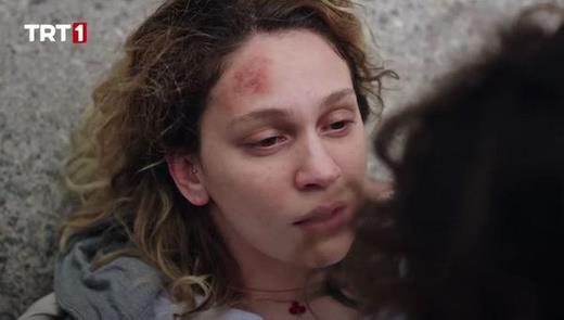 "Mthi bir ekiple, ok deerli bir yolculuktu" diyen Farah Zeynep "Masumlar bitene kadar kalbim hep ekibimle kalacak. yi ki beraberdik, byk bir adanmlk ve sevgiyle bir sezon geirdik. Canm Masumlar Apartman. Canm nci." ifadelerini kullanmt.