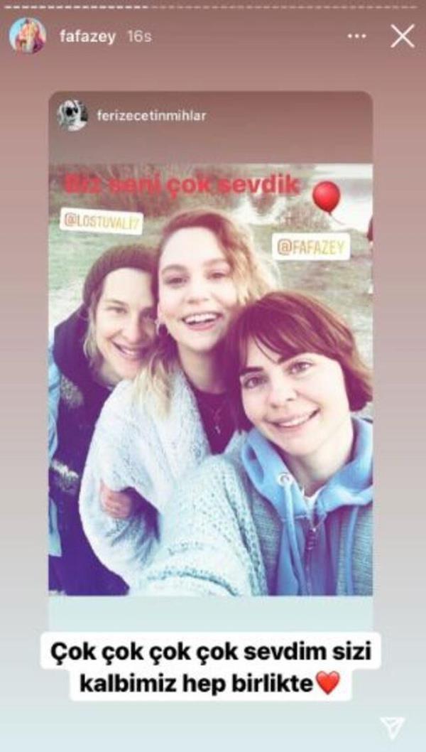Telefonlarna gelen bu srpriz mesaj okuyan oyuncular ve ekipteki isimler, Farah Zeynep Abdullah?n bu gzel jestini de sosyal medya hesaplarndan yaynladlar.    te Farah Zeynep'in jestini paylaan arkadalar...