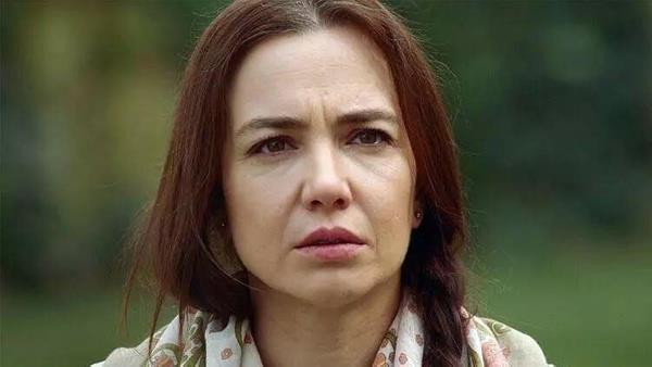 Ekya Dnyaya Hkmdar Olmaz yldzyla dnya evine giren Deniz Uur'la ilgili ac detay ortaya kt.