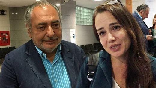 2007 ylnda Reha Muhtar ile yaamaya balayan Deniz Uur, 2008 ylnda sunucu Reha Muhtar ile dnya evine girmiti.