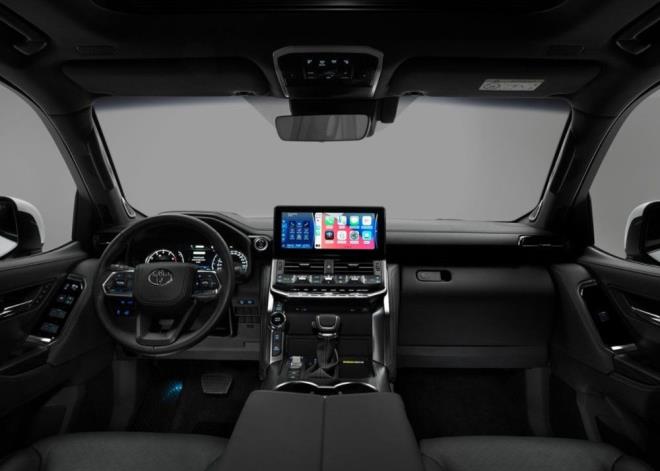 n arpma Sistemi gibi ileri seviye kaza nleme zelliklerinin yan sra yeni Park Etme Destek Freni ile ara, park edilirken ndeki ve arkadaki engelleri tanyarak olas kazalarn nne de geebiliyor.