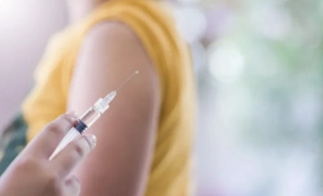 Rekor dozla hedefi atk <br>  Bakan Koca, dn sabah saatlerinde koronavirsle mcadele kapsamnda en yksek gnlk doza ulaldn Twitter?dan ?u ana kadarki en yksek gnlk doza ulayoruz: Bir gnde 750 bin doz. Ksa sreliine geerli bir ilk!? mesajyla paylamt.