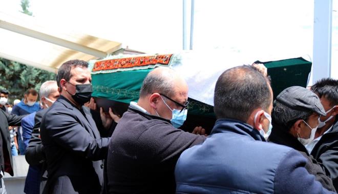 Rafet El Roman'n babas smail Yadut, cuma gn, Almanya'nn Grosszimmern kentinde hayatn kaybetti.