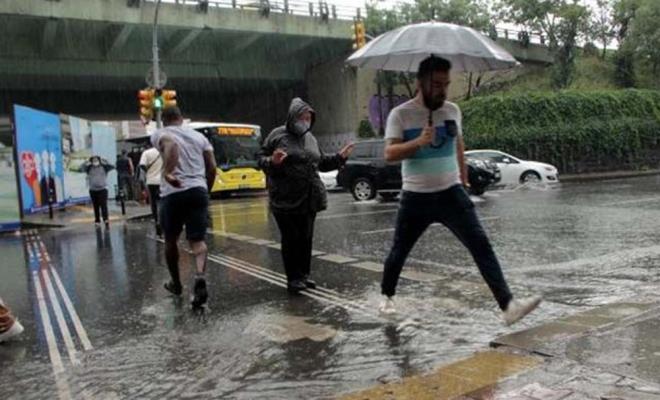 BB Trafik Younluu Haritas'na gre saat 15.50 itibaryla younluk yzde 76'ya kadar ykseldi.