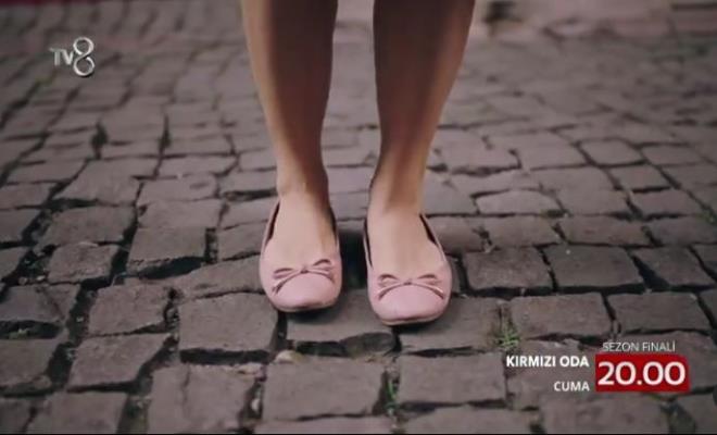 ki ayr kanalda ekranlara getirilen dizilerden Masumlar Apartman karakterlerinden Glben (Merve Dizdar) Krmz Oda sezon finali blmnde yer ald. Dizinin sonunda Glben karakteriyle ilgili sadece fragmanda grnd kadar sahne olmas izleyiciyi merak iinde brakt.