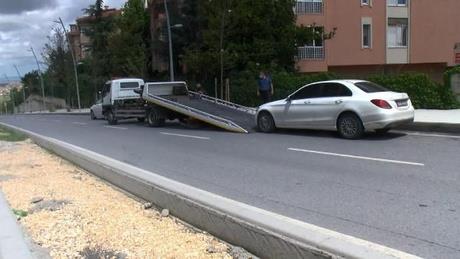 Ev hanm, hayatnda husumetli olaca kimse yok  <br>  "Bugn tam Hadmky?n orada Migros var ve klarn nnde motosikletli 2 kii geldi ve onlardan 1 tanesi 5 el ayaklara doru ate etti. Fato Hanm ev hanm olduu iin hibir ticaret yapmyor ve hayatnda husumetli olaca hibir kii yok. Biz Berdan Mardini?den pheleniyoruz."