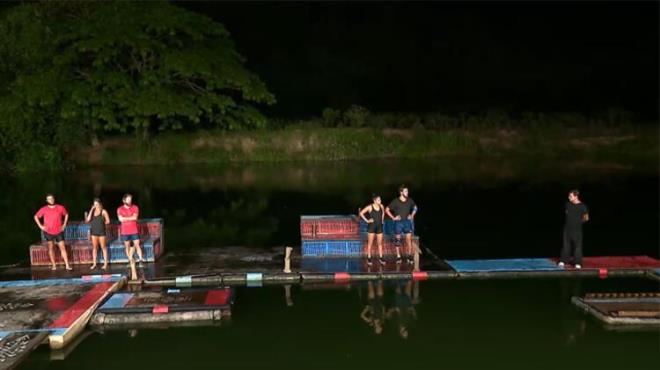 Survivor'da kim elenecek merakla beklenirken haftann son dokunulmazlk mcadelesi de yapld. Mavi ve krmz takm yarmaclar finale ksa sre kala bireysel dokunulmazlk oyunlarna katlyor. 21 Haziran Survivor eleme aday haberimizde...