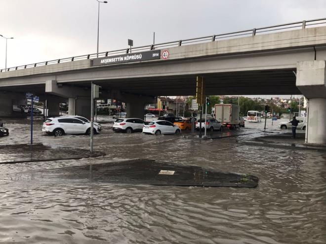 Bakentte le saatlerinden sonra balayan kuvvetli ya, hayat olumsuz etkiledi.