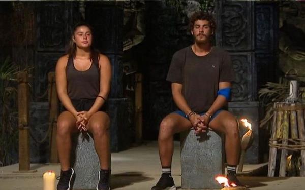 Birok kii ise bu durumu sosyal medya zerinden eletirerek, konuyu ?Poyraz?a byk bir torpil var! Kesinlikle yaplmamas gereken bir ey bu? diye yorumladlar.