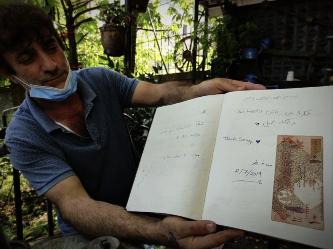 Her yl binlerce turisti evlerinde arladklarn belirten Muhammet Kse, "Bizim kapmz herkes ak. Arap lkelerinden misafirler evimize geliyor. Bize birok hediye getiriyorlar. Burada ayn ve kahvesini iip gidiyorlar. Evimizin bahesinde bulunan meyvelerden turistlere ikram ediyoruz. Evimizde bulunan antika eyalar tantyoruz. Arap turistler bize para vermeye kalkyor, biz almyoruz" eklinde konutu.