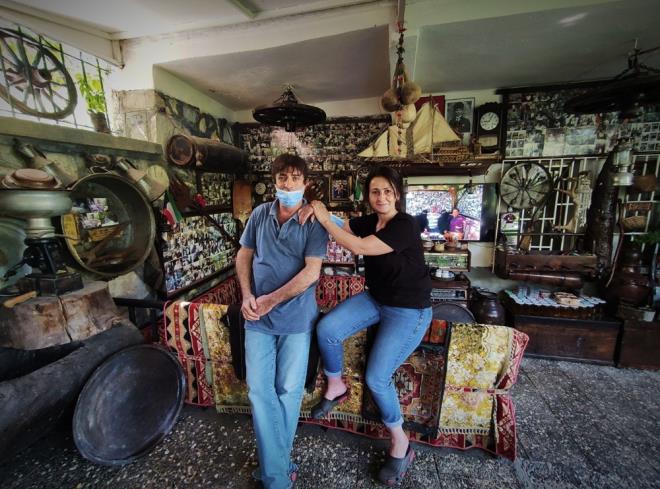 Kyde bulunan elaleye gelen her yl binlerce Arap turist Kse ailesinin evini ziyaret ediyor. Aile, turistlere bahelerinde yetien meyvelerden ikram ediyor. Ayrca turistlere evlerinde bulunan antikalar tantp gnll turizm elilii yapyorlar.