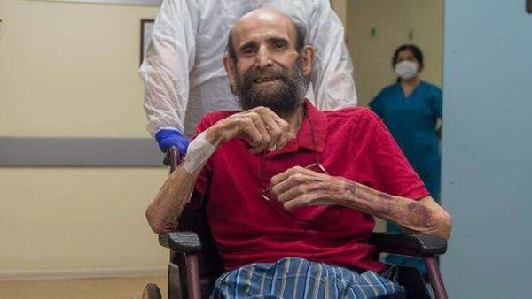 Sayner, dn bir arkadayla Donanmac Mahallesi'nde kald evde rahatszlannca yaknlar 112 Acil Salk ekiplerine haber verdi.