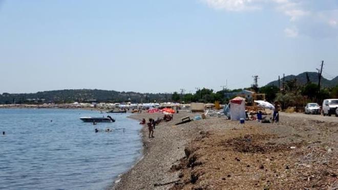 Meteoroloji yetkilileri ise dn yaplan lmlerde, 92 yllk gzlem tarihinin en yksek haziran ay scaklnn 37,2 derece olarak kaydedildiini aklad. anakkale?de, daha nceki en yksek kayt, 36,8 derece ile 24 Haziran 2007 tarihinde llmt.