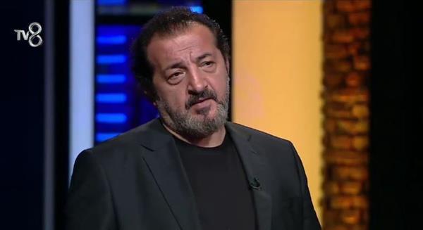 MasterChef 2020'de Mehmet ef'in Furkan'a verdii tepki abartl myd?  <br>  MasterChef 2020 sezonunda bir blmde, dokunulmazlk oyunu oynand esnada, oyunu kaybeden Mavi takm kendi arasnda bireysel dokunulmazlk oyunu oynamt. Fakat bu oyun esnasnda taban yetitirememesi sebebiyle Mehmet ef, Furkan'n stne gitmiti. Bunun sonucunda Furkan gzyalarna boulmutu. Sosyal medyada Mehmet ef'in, Furkan?n stne gitmekte haksz olduu ynnde eletiriler yer almt. Mehmet ef?in Furkan'a verdii tepkinin fazla olduu konuulmutu.