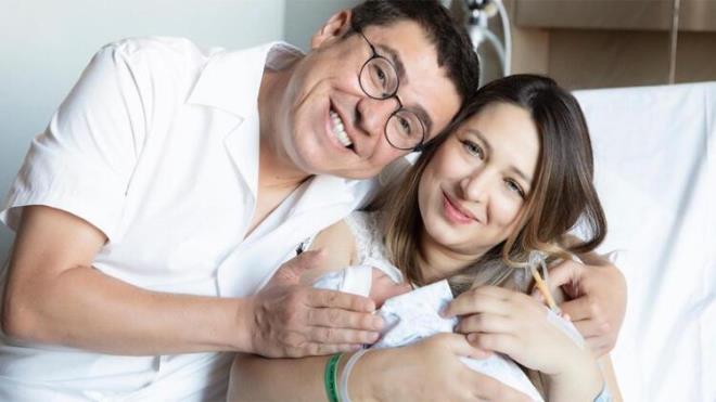 nl oyuncu brahim Bykak, 2018 ylnda ocukluk ak Nurdan Been ile nikah masasna oturmutu. Nurdan Been, dn olu Aslan Oktay' kucana ald.